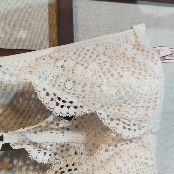 Victoria's Secret Lace Bralette White Sz XS - Picture 3 of 7